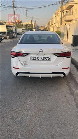 نیسان سێنترا